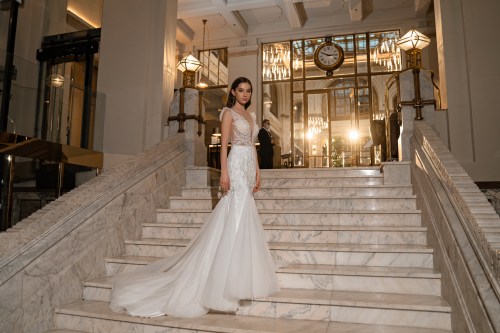 https://elisebride.ro/images/stories/virtuemart/product/6 Raelynn       (1).jpg